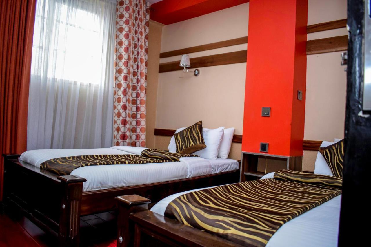 Simba Village Relax Inn เอลโดเร็ท ภายนอก รูปภาพ