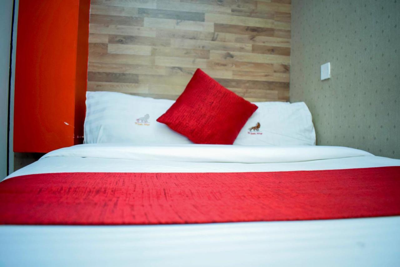 Simba Village Relax Inn เอลโดเร็ท ภายนอก รูปภาพ